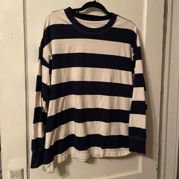 BLUE AND WHITE LONG SLEEVE TOP - Picture 1 of 4